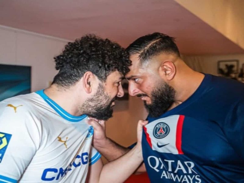 Les influenceurs Momo Henni et l'Immigré Parisien qui se font face avant le Classico OM-PSG