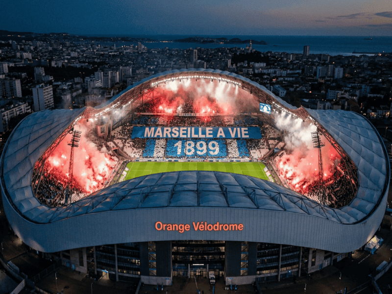 Tifo géant des supporters marseillais à l'Orange Vélodrome en février 2026.